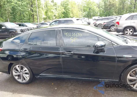 2018 Honda Clarity Plug-In Hybrid from USA, damaged, VIN JHMZC5F17JC008994